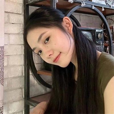飘动的红丝带 海报